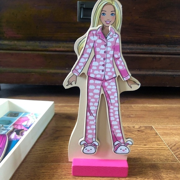 Barbie wood paper doll set - Picture 3 of 5